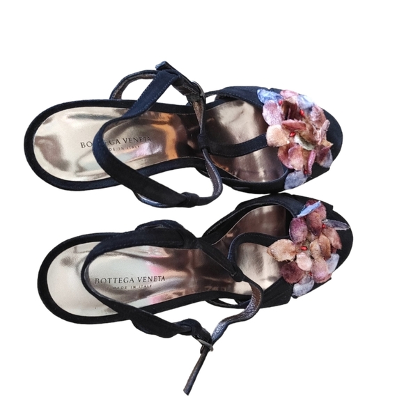 Bottega Veneta Black Suede T-Strap Wedge Heels - Picture 8 of 16